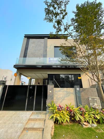 Beautiful 5 Marla Family House for Rent with original pics
