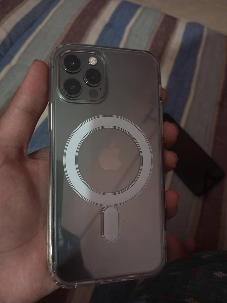 Apple iPhone 12 Pro 0