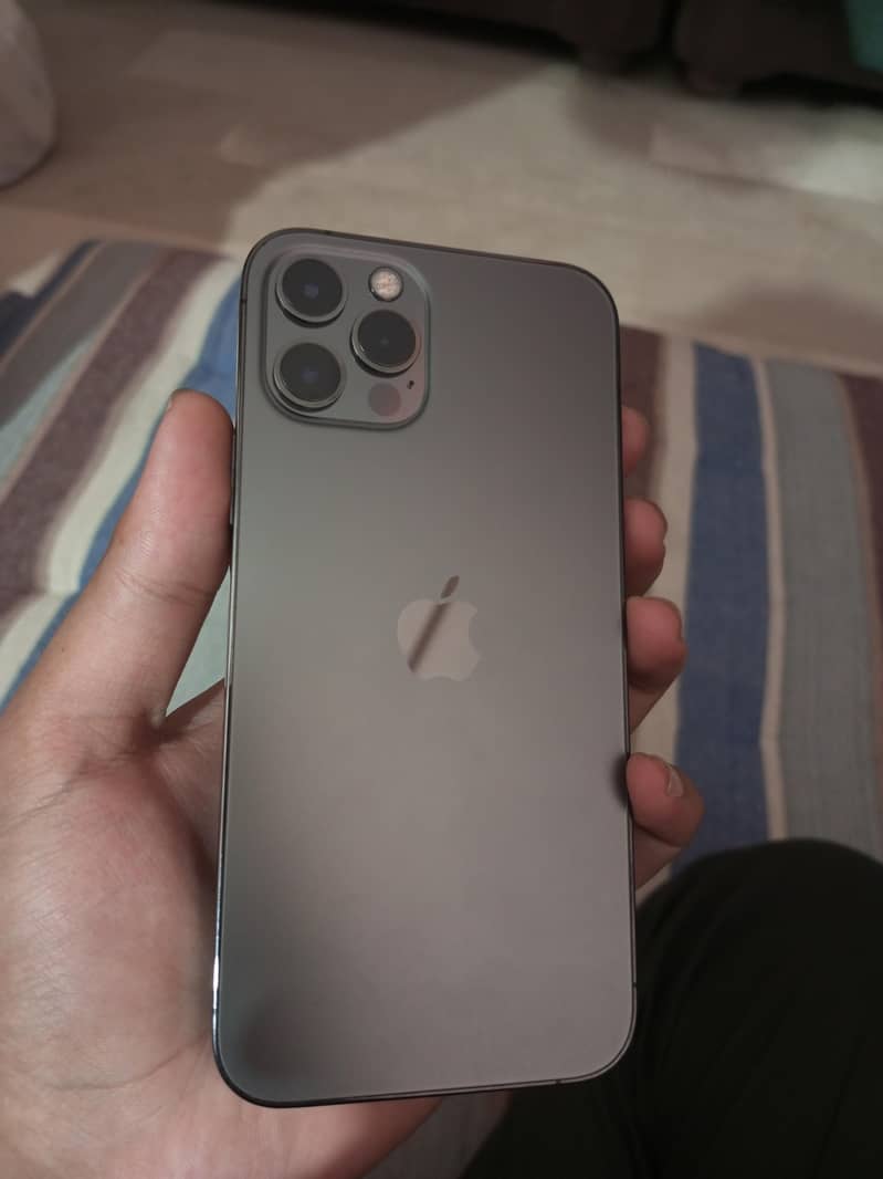 Apple iPhone 12 Pro 1