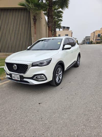 MG HS 2021