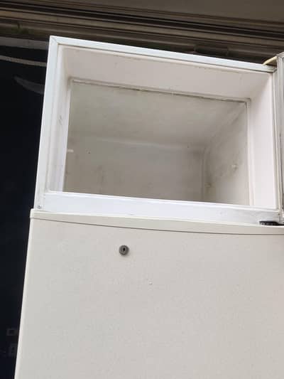 Philips whirlpool fridge urgent sale