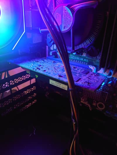 1gb graphics card AMD Radeon for sale location peshawar urgent sell