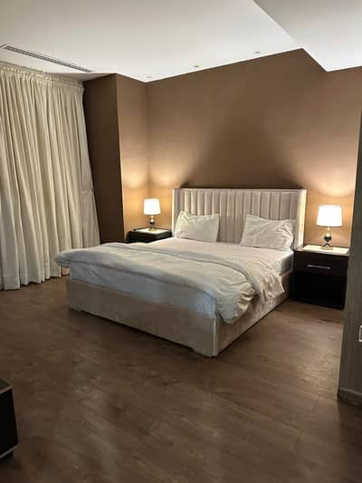 *Room available for Rent* *DHA Lahore* *PHASE-1* *BLOCK-H* 1 Bedroom attached bath Kitchen Demand 25k