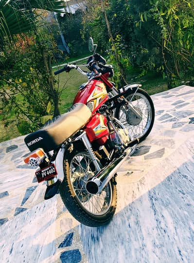 Honda 125 2024 model like new  03360060052