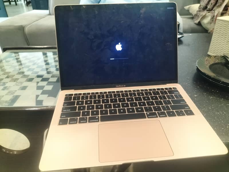 Apple Macbook 1