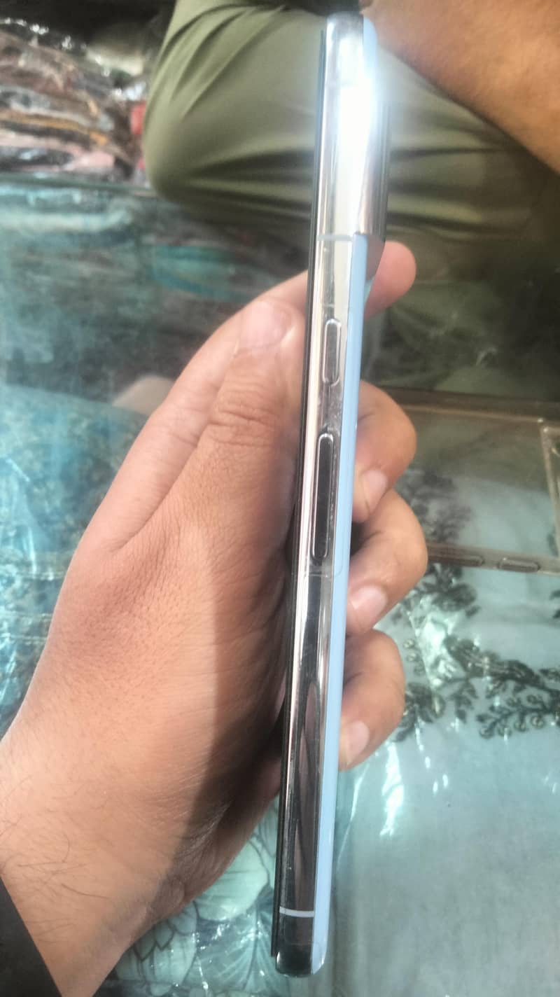 Google Pixel 8 Pro 4