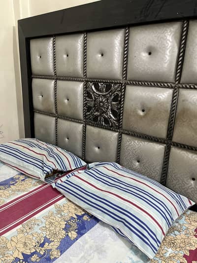 King size bed with mattress