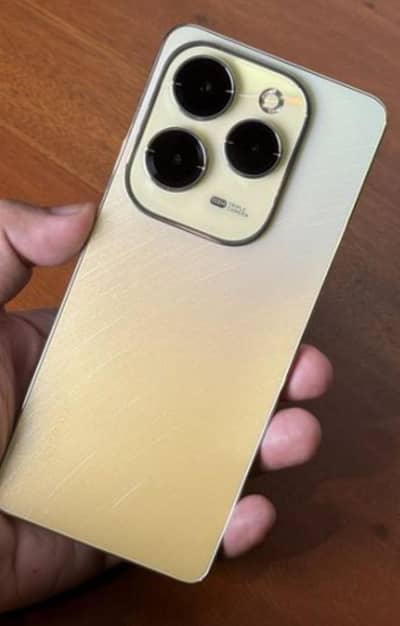 Infinix Hot 40 Pro