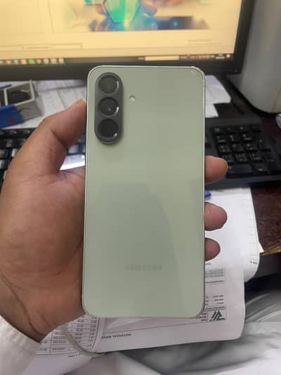 SAMSUNG A56