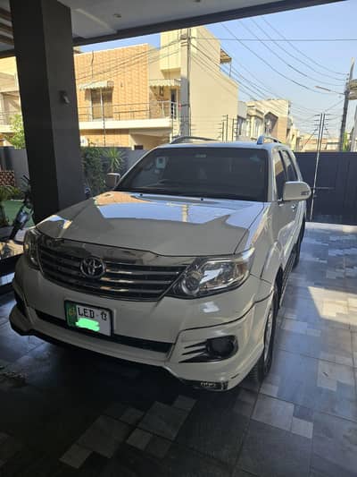 Toyota Fortuner V 2013