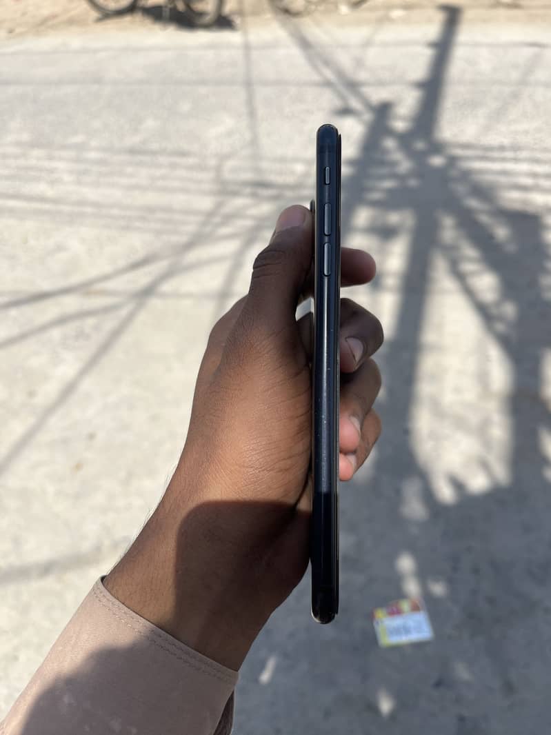 Apple iPhone 7 Plus 5
