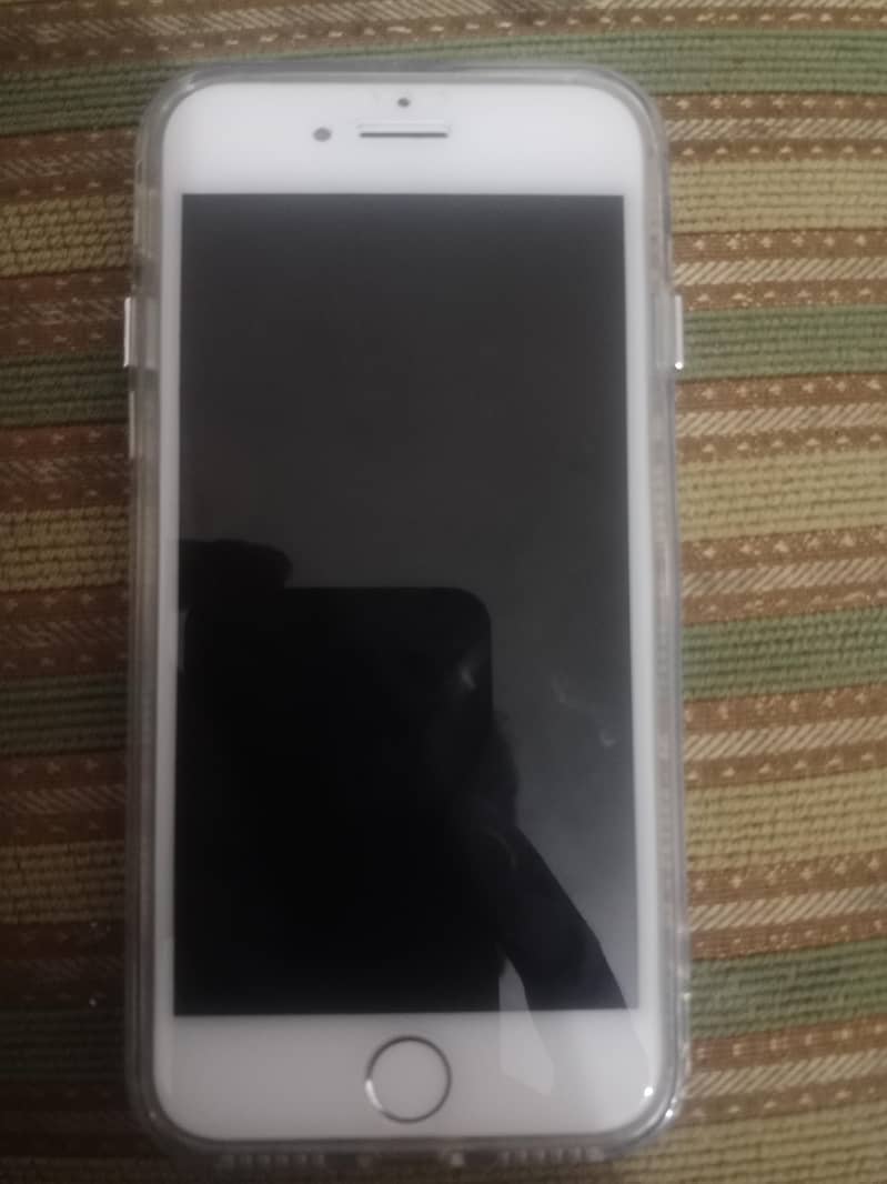 Apple iPhone 7 0