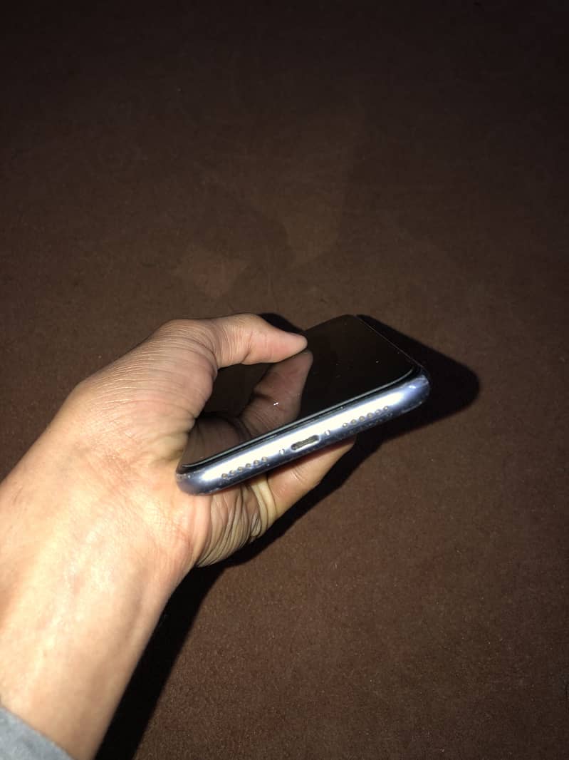Apple iPhone 11 2