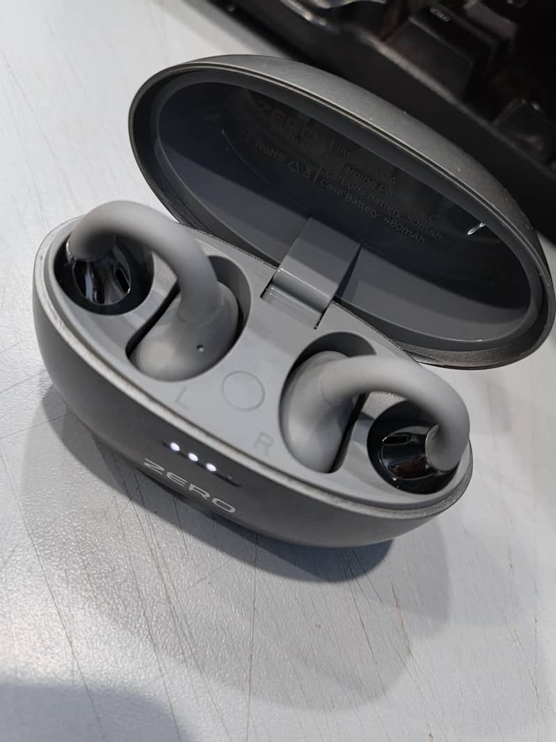 Zero Snap Zbuds 1