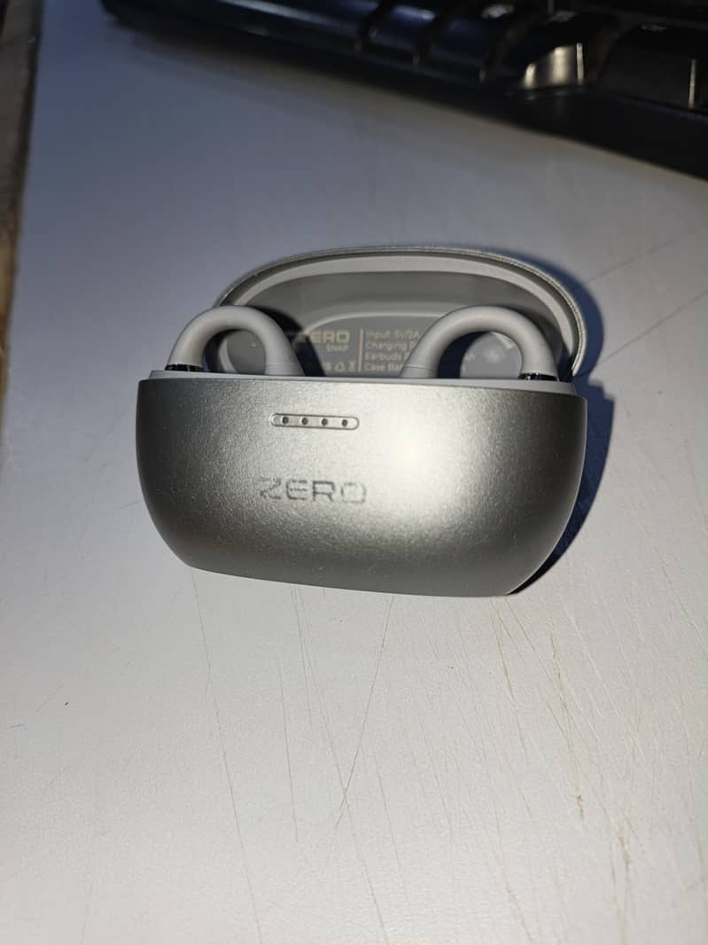 Zero Snap Zbuds 6