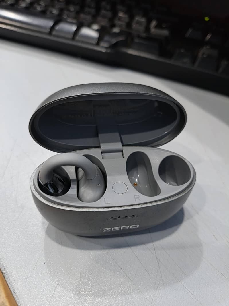 Zero Snap Zbuds 8