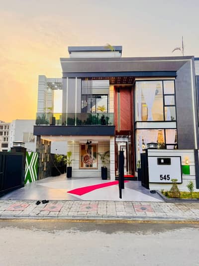 10 Marla Ultra-Modern House | Solid Construction | Ready To Move For Sale At Bahria Orchard Lahore