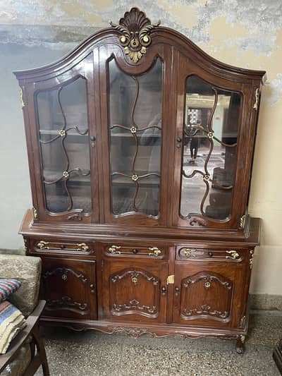 Showcase / almari 3 door