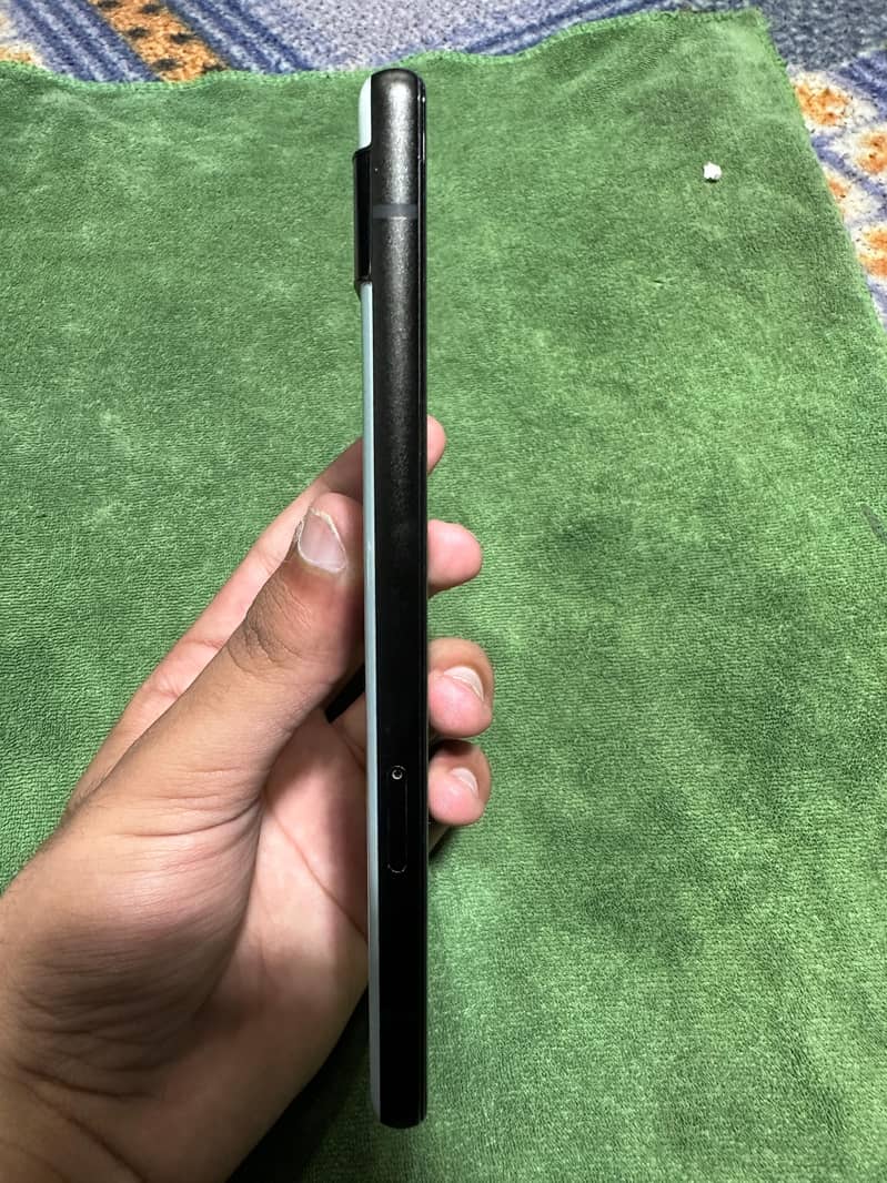 Google Pixel 6a 1