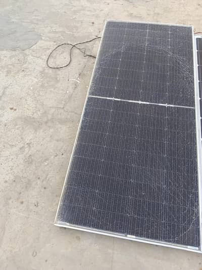 285w solar panel glass brocken