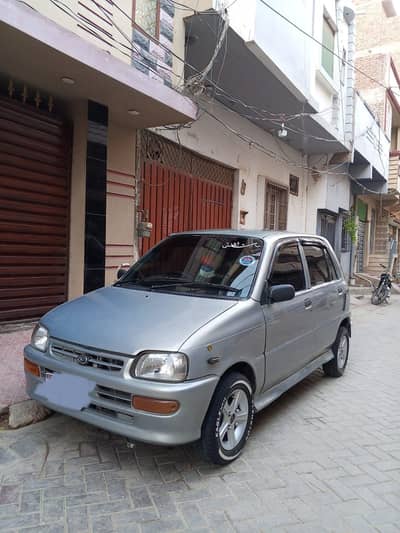Daihatsu Cuore 2011