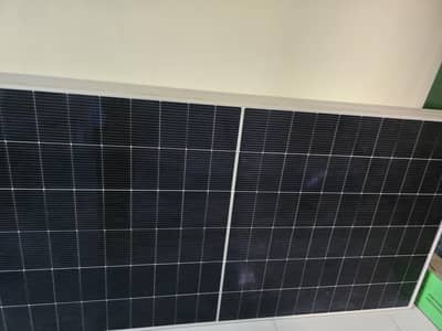 BRAND NEW 6 JA SOALR PANELS 615 WATTS