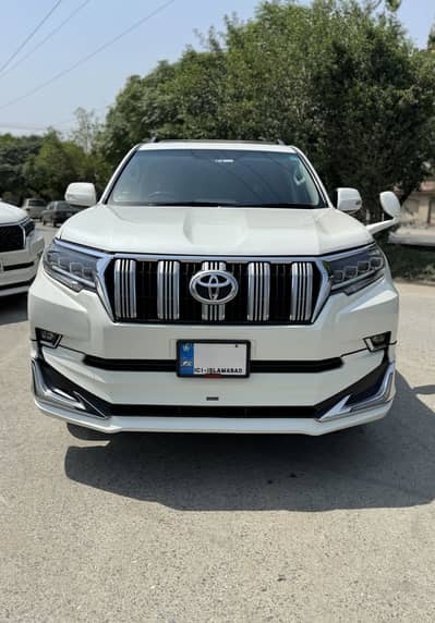 Toyota Prado 2012 sunroof 7 seats
