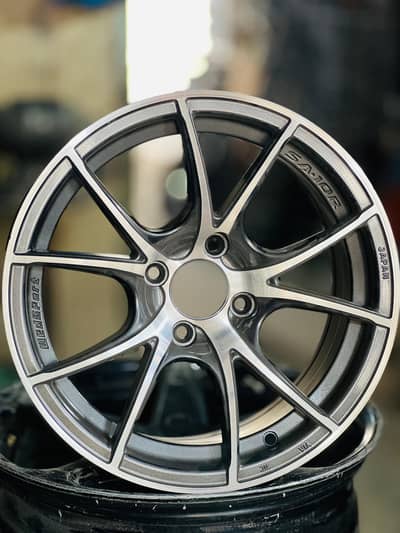 Japnes alloy look like brand new without repair 100 percent garnty
