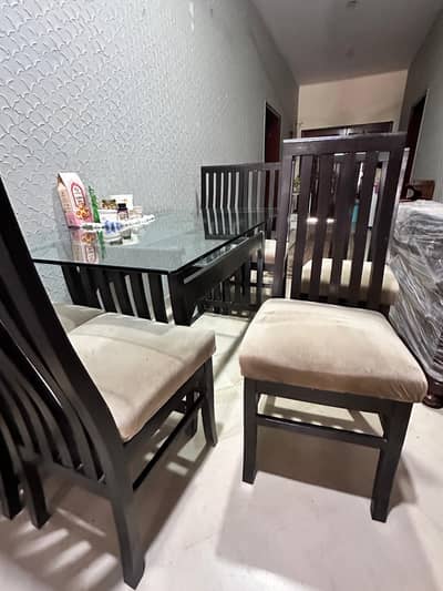 6-seater Dinning Table