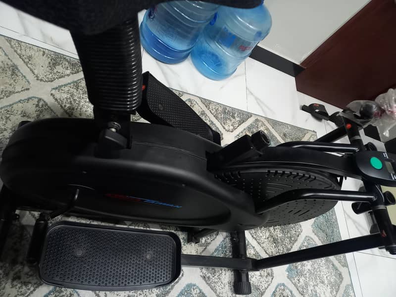 Elliptical Cross Trainer Exercise Machine 4