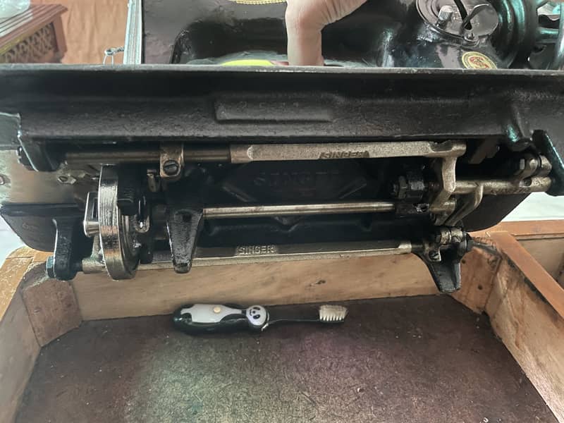 Singer swing machine 3