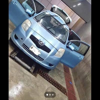 Toyota Vitz 2013
