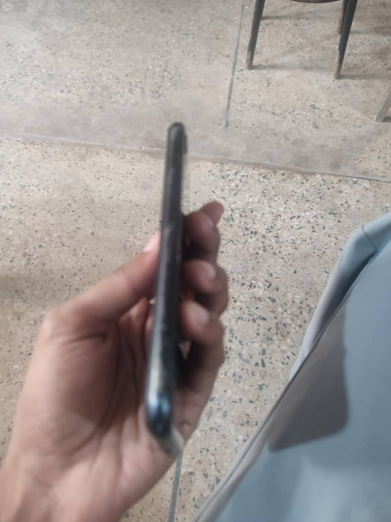 Apple iPhone 7 2