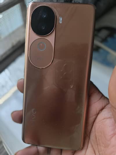 Vivo V40e