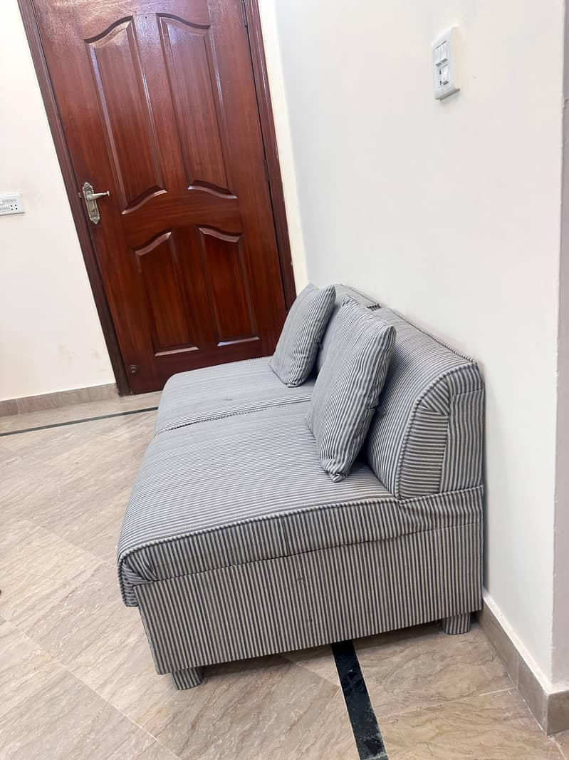 Sofa Chair 1