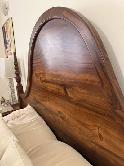 Solid wood bed set