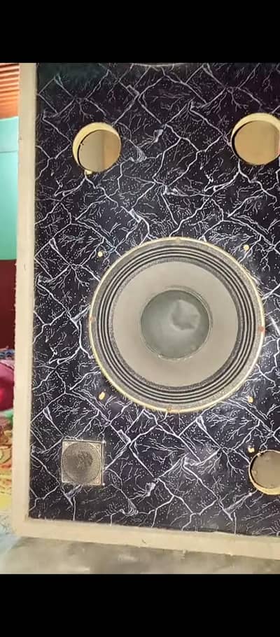 arjent sell  krini hai  10.10  inch ke 3 speaker hai.
