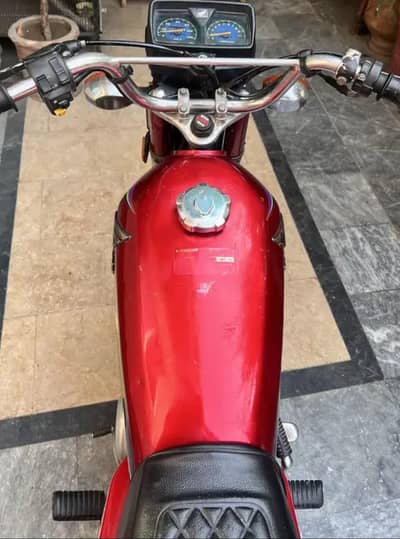 Honda 125 Red for sale