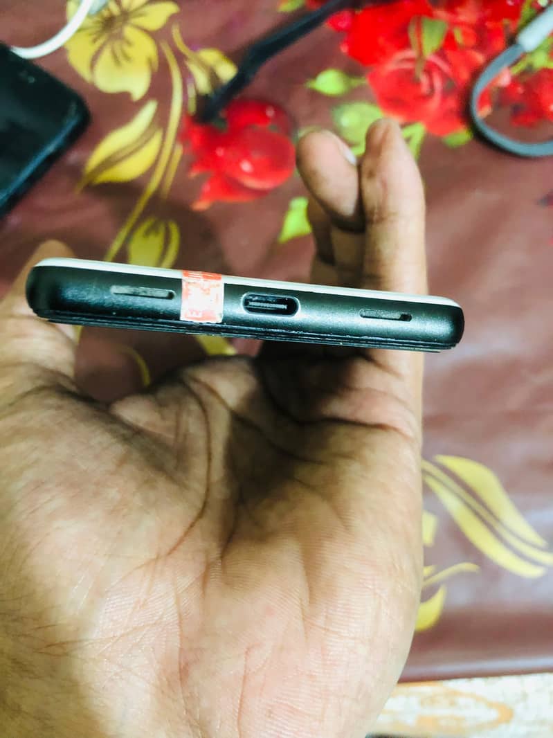 Google Pixel 6a 4