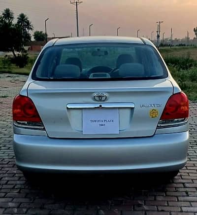 Toyota Platz 2003