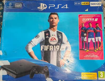 PS4 rarely use just like new with box with controller and led