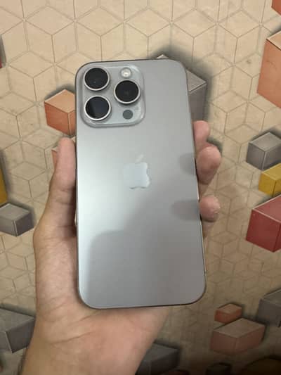 Apple iPhone 15 Pro all oky
