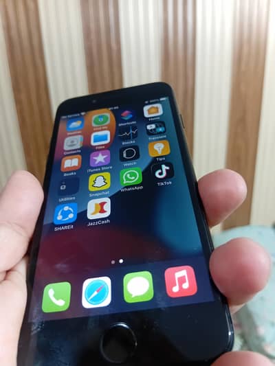 model iphone 7 condition  10 by 9