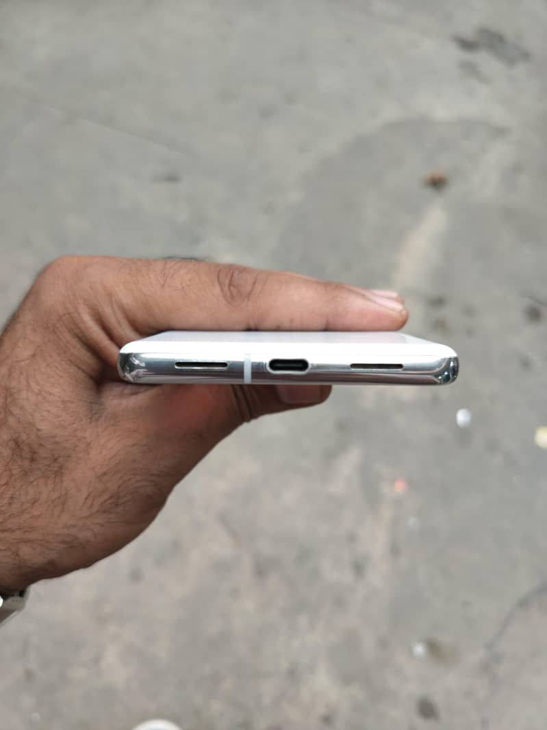 Google Pixel 7 Pro 4