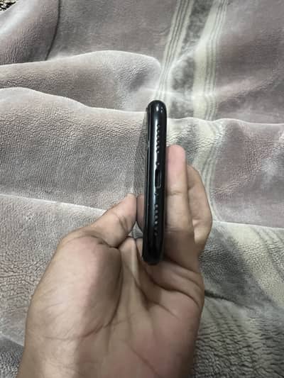 Apple iPhone XR