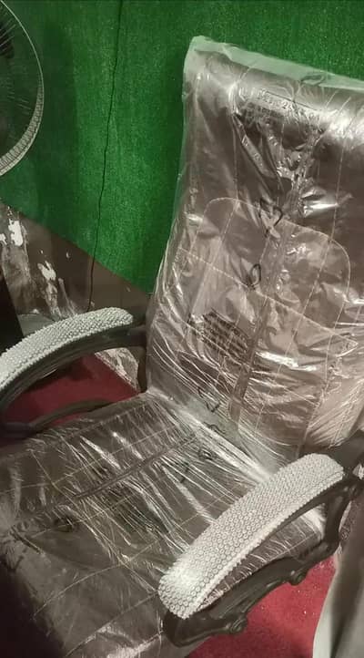 CHAIR N TABLE