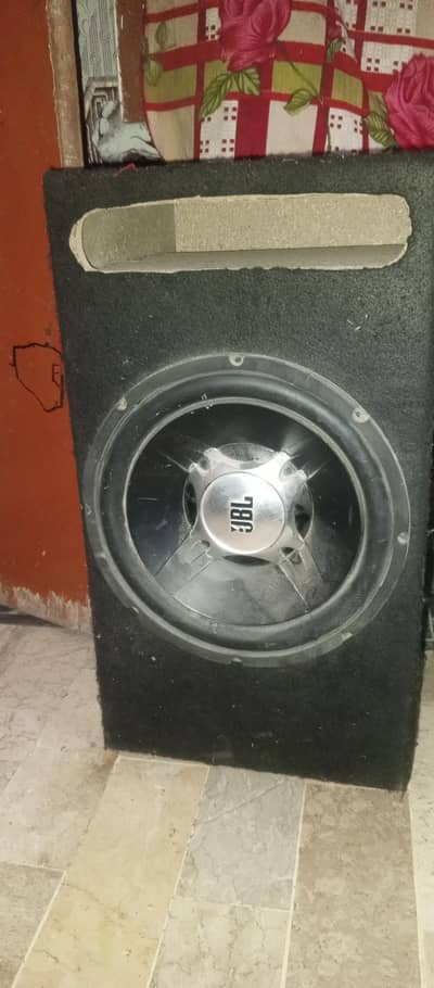 Car Bass Setup – AMP + Subwoofer with Box