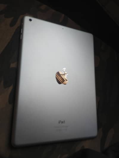 APPLE IPAD AIR