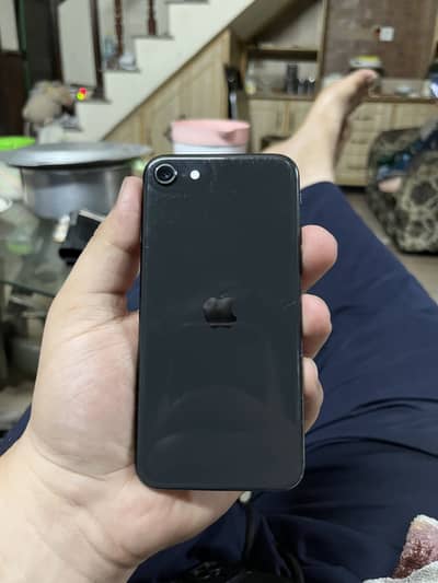 Apple iPhone SE