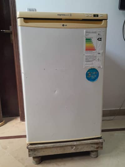 LG VERTICAL FREEZER/ DEEP FREEZER